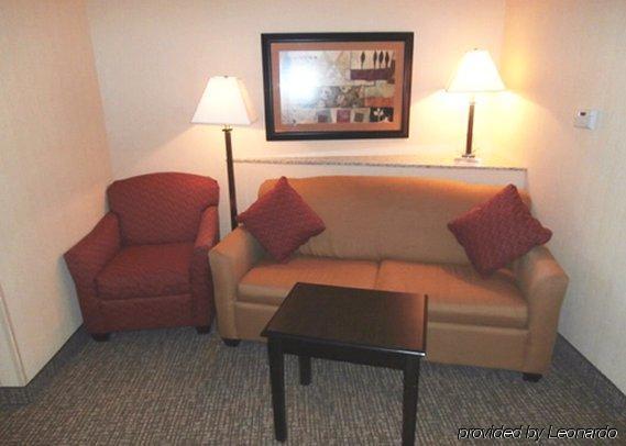Comfort Speedway - Kansas Hotel Kansas City