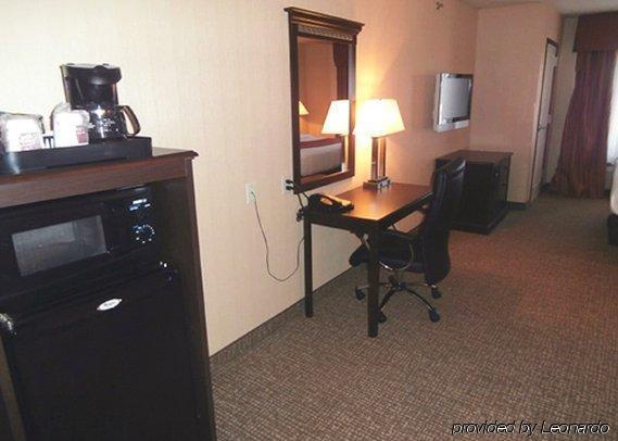 Comfort Speedway - Kansas Hotel 3*