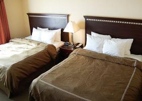 Comfort Speedway - Kansas Hotel Kansas City