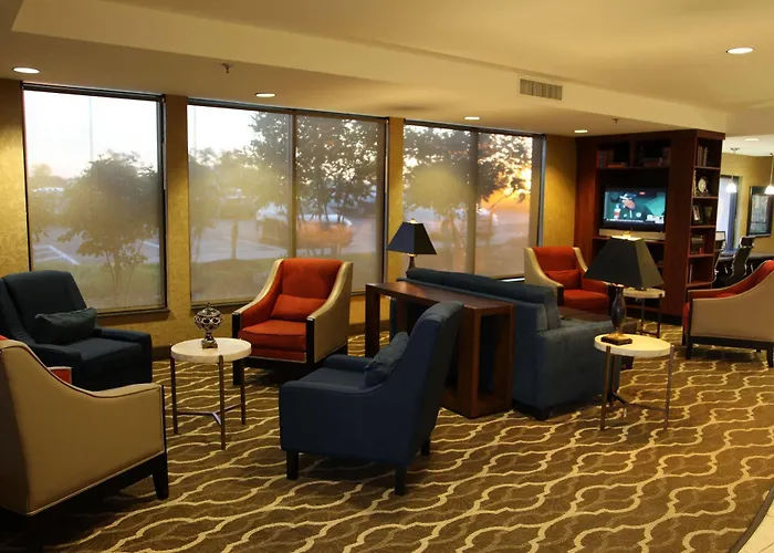 Comfort Suites Speedway - Kansas City